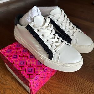 Tory Burch Sneakers